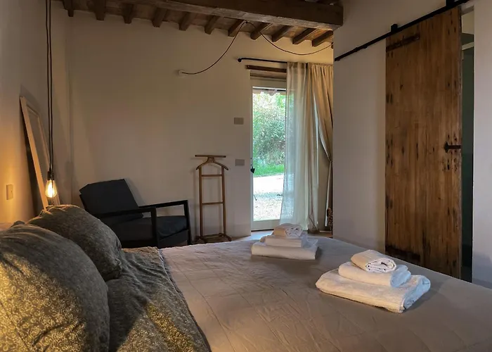 La Pomifera فندق مبيت وإفطار غوبيو